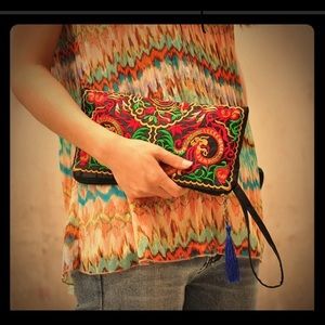 Embroidery vintage handbag